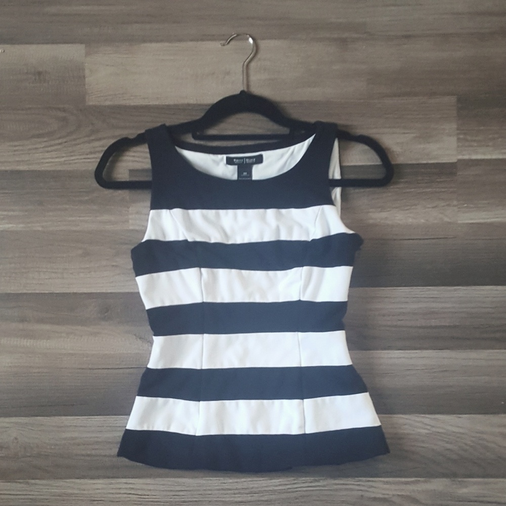 White House Black Market sleeveless shirt
